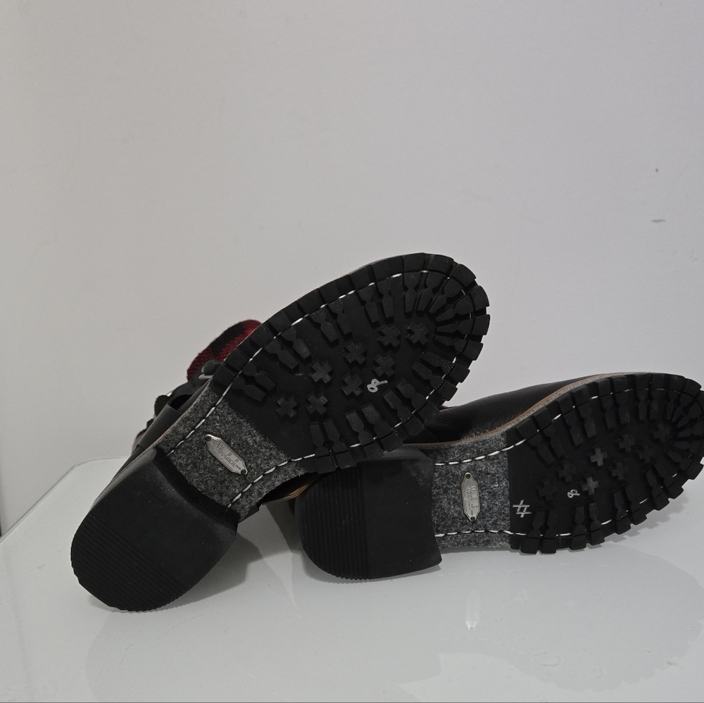 WOOLRICH-New With Tags! Red And Black Plaid Waterproof Wool Ankle Boots. Size 8 - Picture 5 of 11
